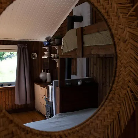 Cosy Cabin Without Running Water And Electricity *