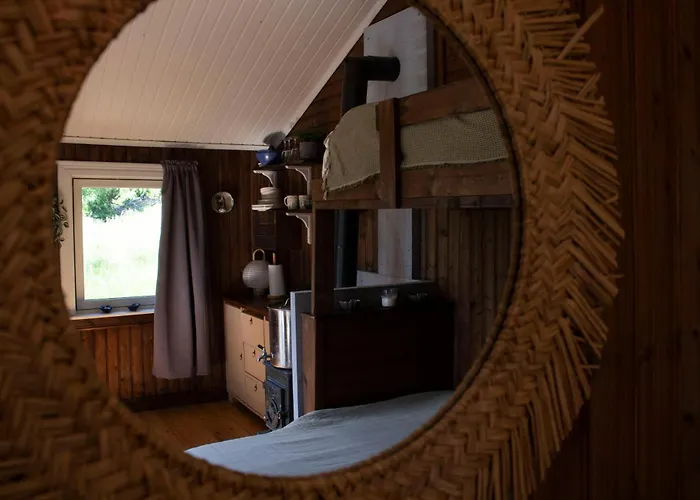 Cosy Cabin Without Running Water And Electricity *