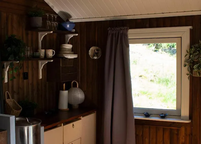 Kemping Cosy Cabin Without Running Water And Electricity *